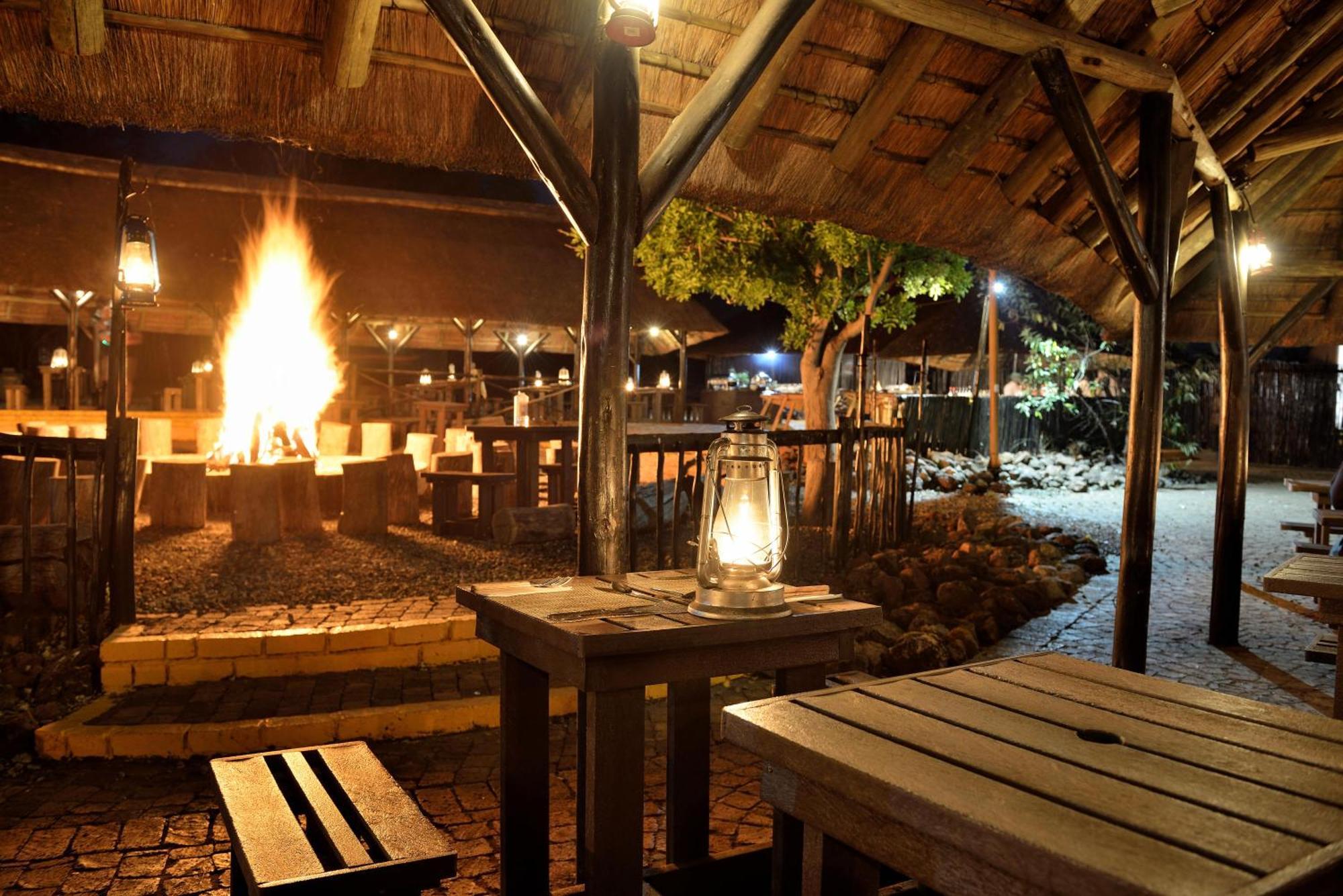 Bakubung Bush Lodge Ledig Eksteriør billede