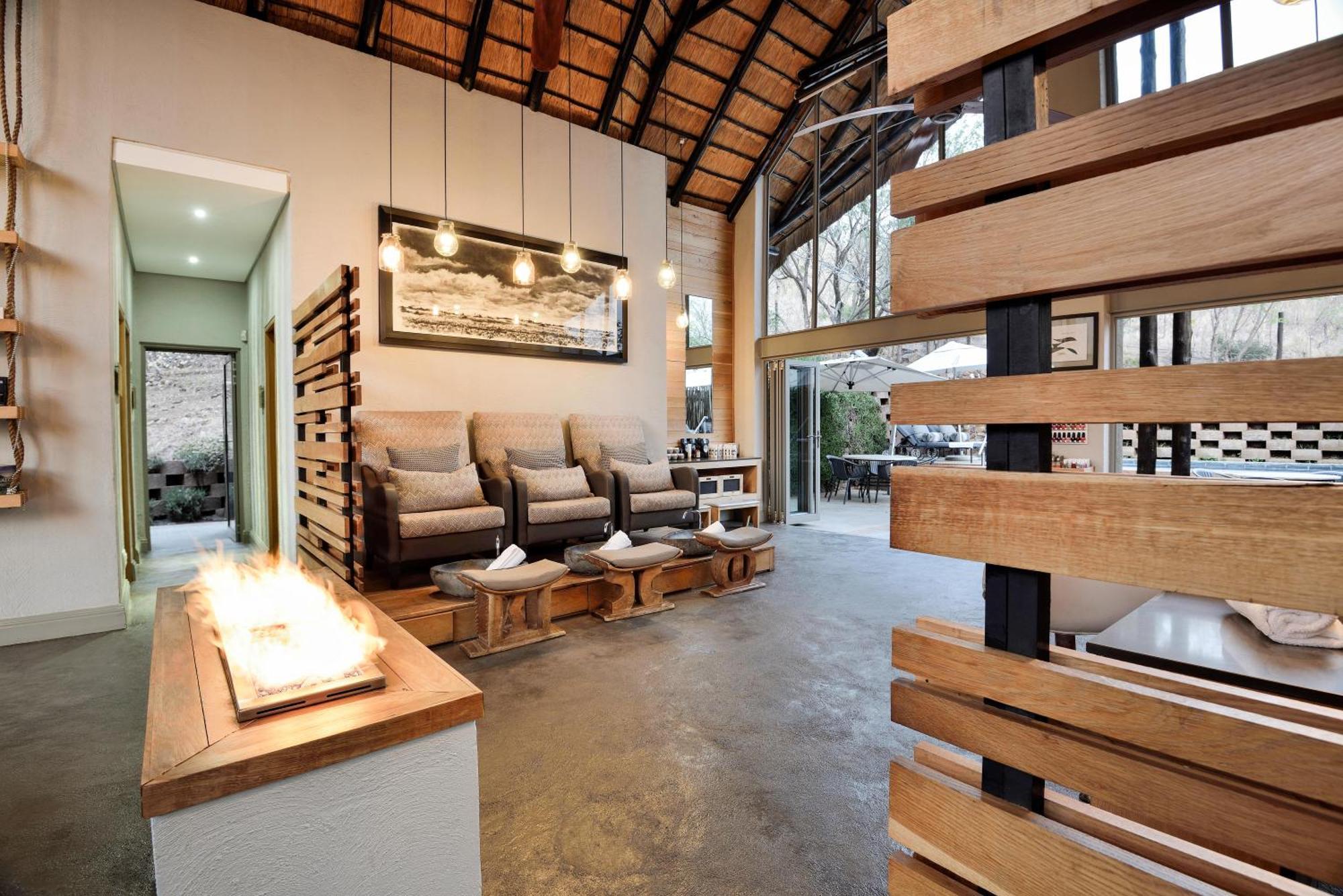 Bakubung Bush Lodge Ledig Eksteriør billede