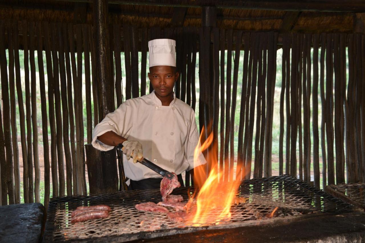 Bakubung Bush Lodge Ledig Eksteriør billede